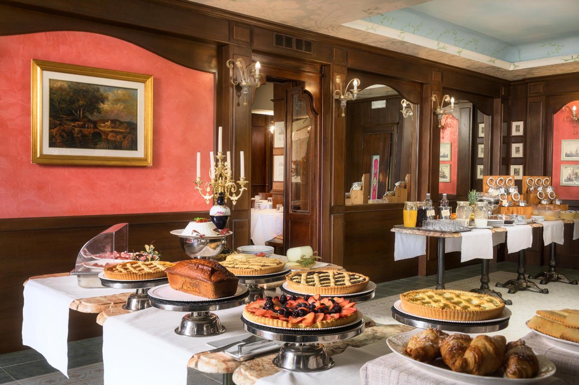 Hotel San Gregorio Πιέντσα Εξωτερικό φωτογραφία